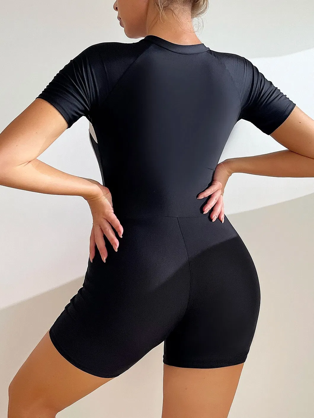2025 New One Piece Short Sleeve Contrast Fluorescent Color Surfing Swimsuit for Women