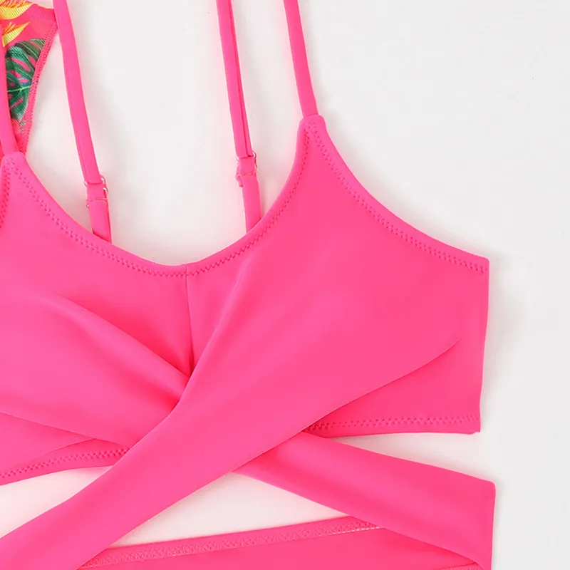 Girl&prime;s Tropical Prints Three-Piece Bikini Set with Mesh Cover up